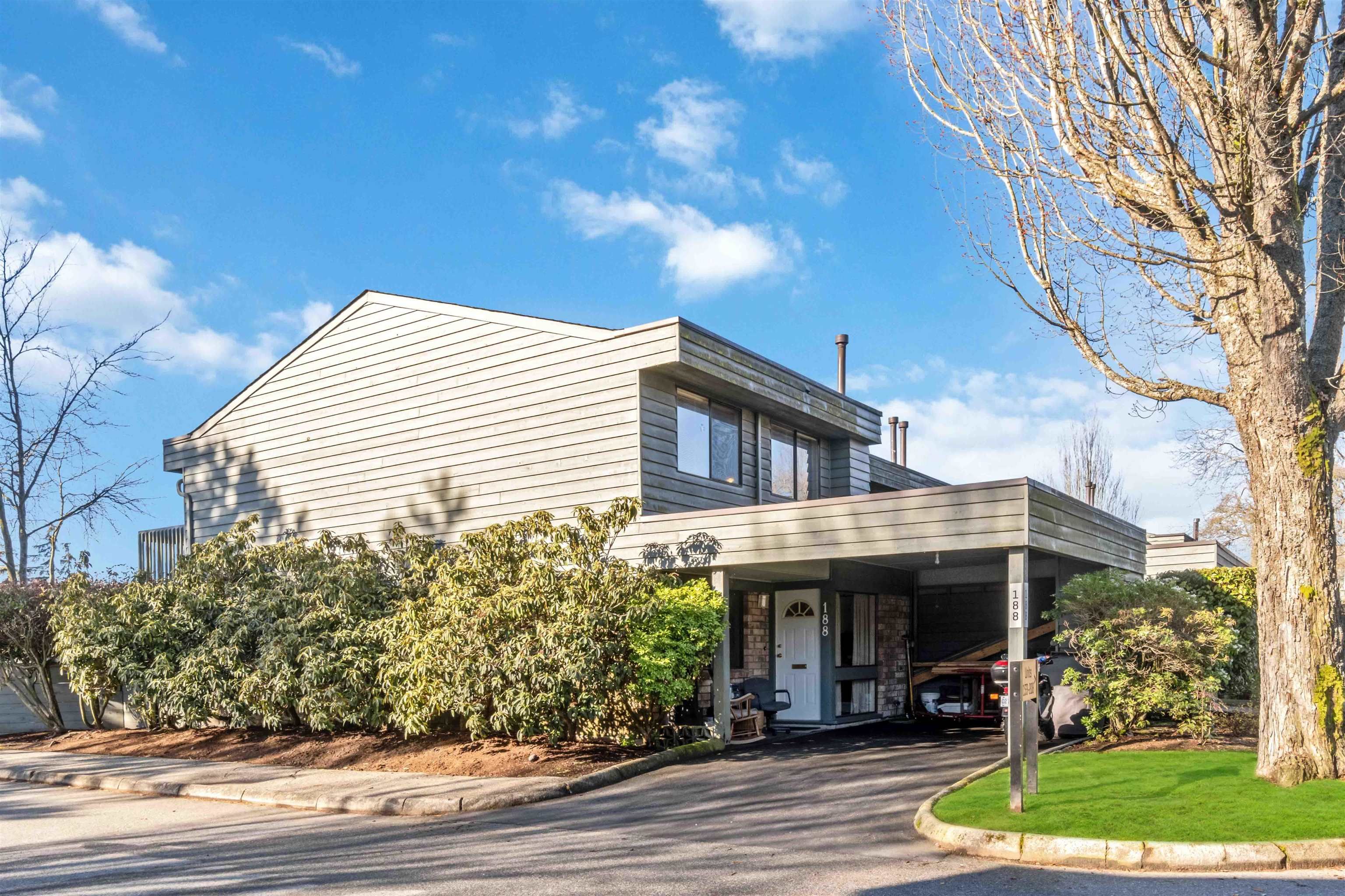 New property listed in Seafair, Richmond